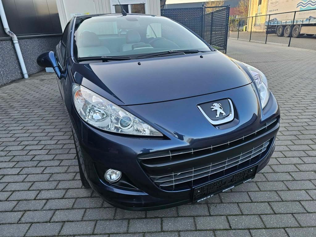 peugeot 207cc cabrio 1.6 benzine /AUTOMAAT, Auto's, Automaat, 4 zetels, Stof, Cabriolet