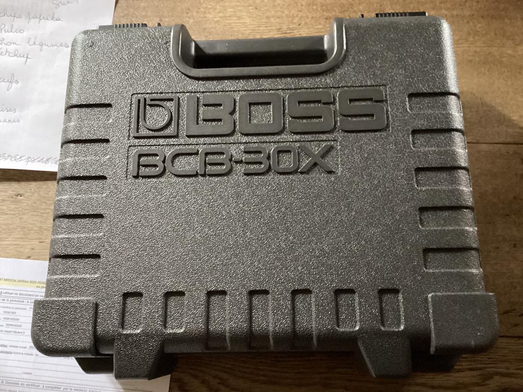 Boss BCB-30X pedaalbordkabels en voeding, Muziek en Instrumenten, Ophalen of Verzenden, Zo goed als nieuw, Multi-effect