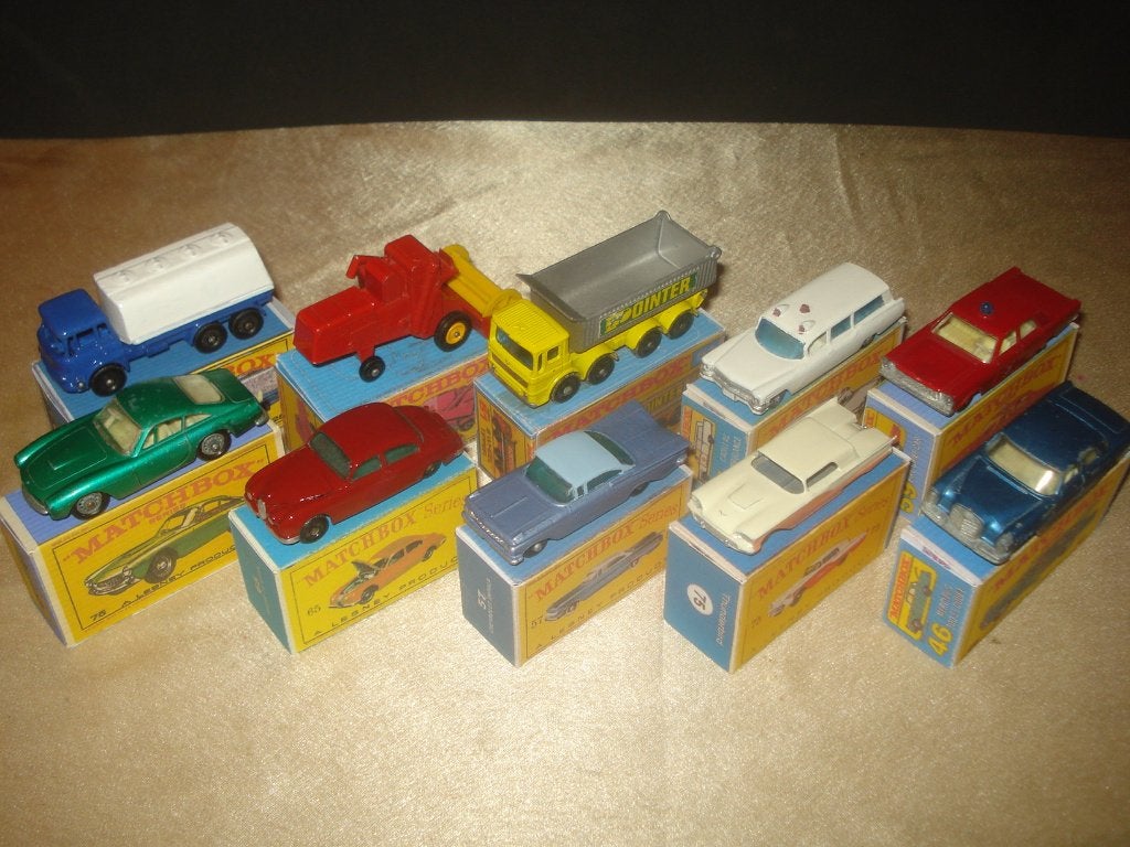 LESNEY MATCHBOX Lot 5 de 10 Voitures + Boîtes Reproductions, Enlèvement ou Envoi, Comme neuf, Voiture