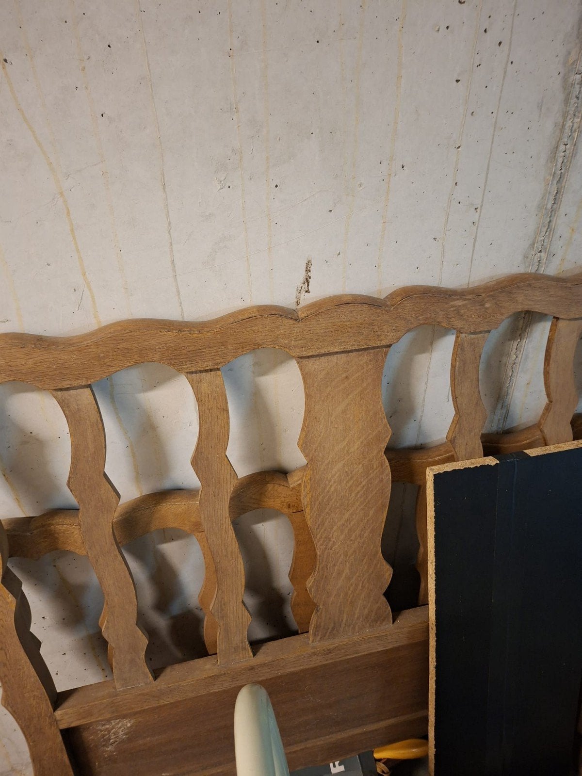 Bretoen bed, Ophalen