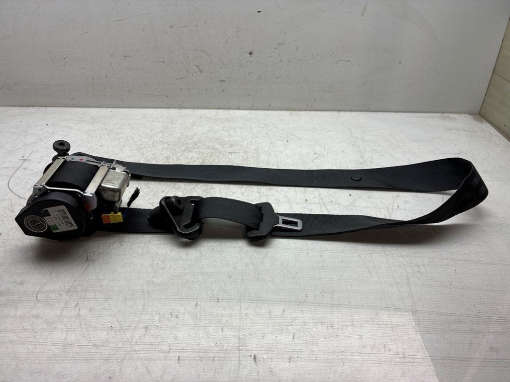 CEINTURE DE SECURITE AVANT DROIT Ford Transit Connect (PJ2), Henry-Ford-Straße  1
50735  Köln, DE, Ford-Werke GmbH, Kunden@ford.com