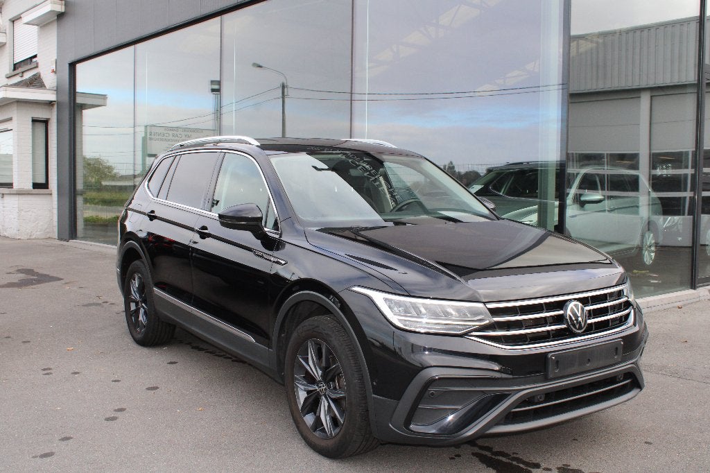 VOLKSWAGEN TIGUAN ALLSPACE 1.5TSI-7 SIÈGES, https://public.car-pass.be/vhr/bc2e2485-5404-42f6-be3a-33f4103cbba, Achat, 7 places