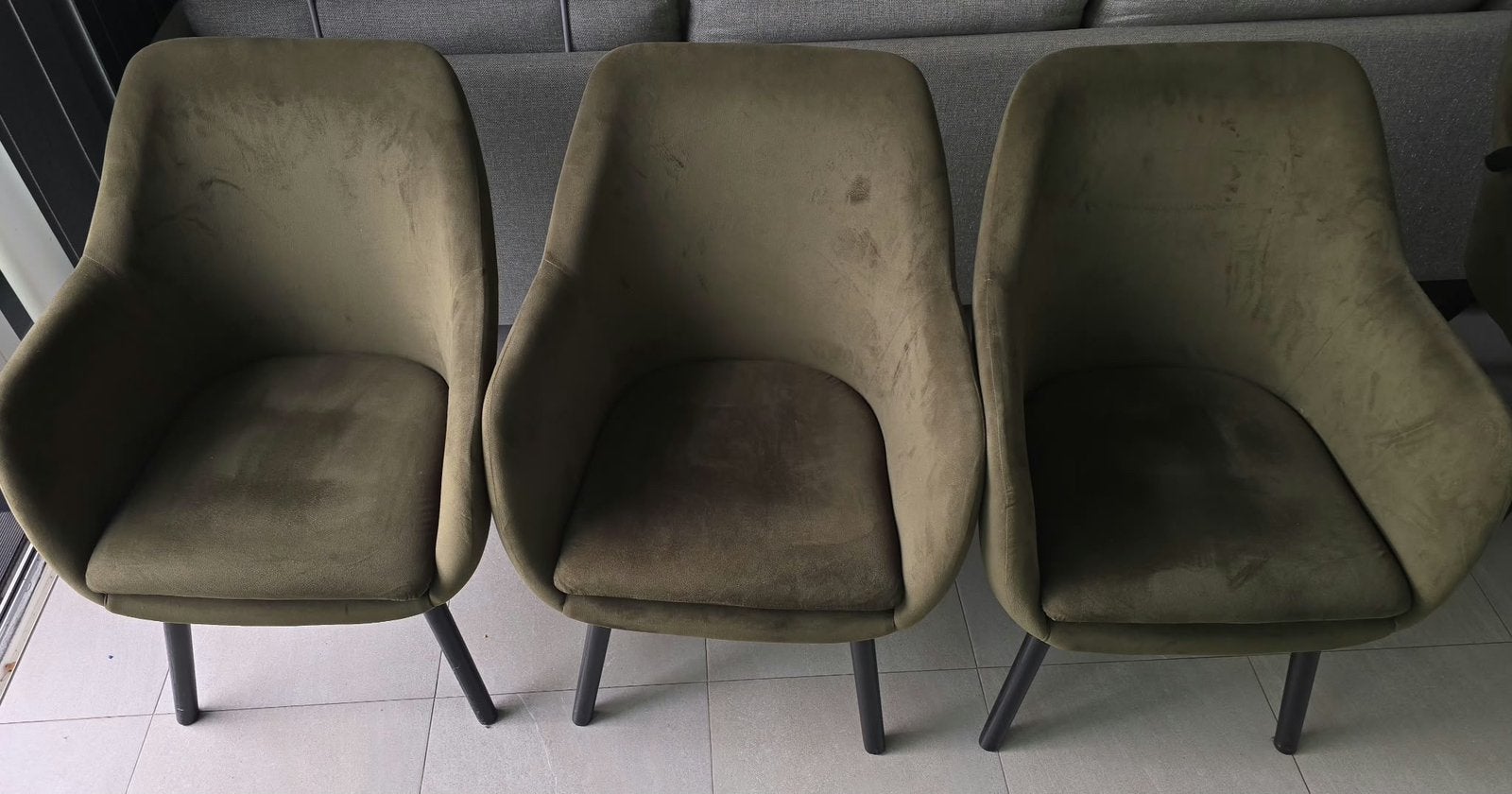 Stoelen, Ophalen, Zo goed als nieuw