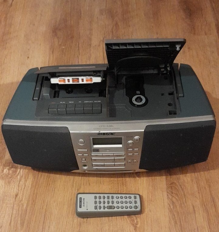 RADIO K7 CD SONY, TV, Hi-fi & Vidéo, Radios, Utilisé, Radio, Avec lecteur de CD, Enlèvement ou Envoi