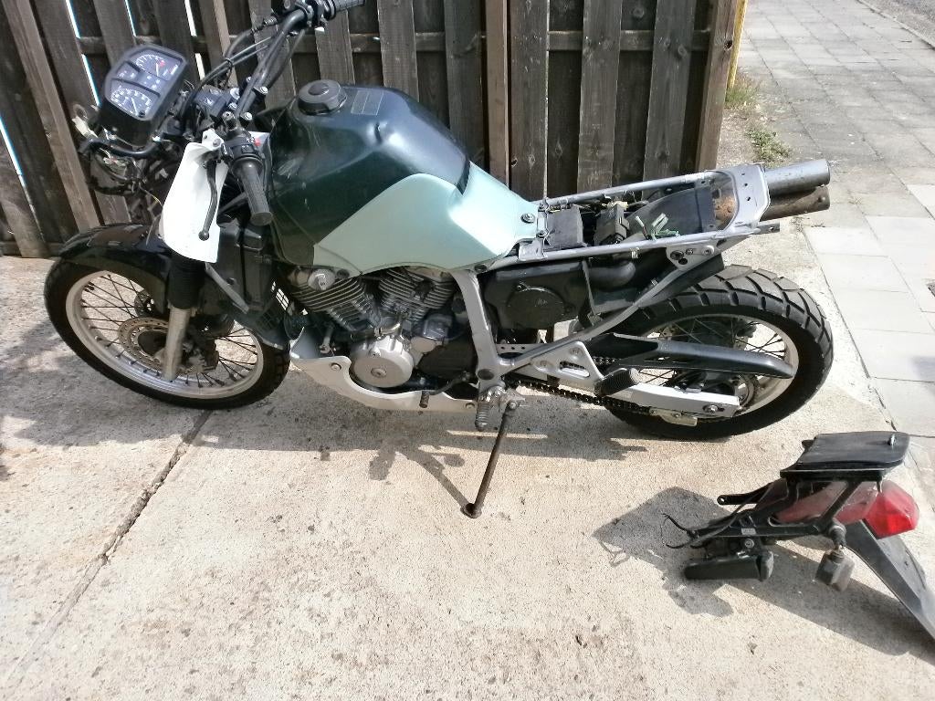 Honda xlv 600 transalp 6/1999 PD10 35000 km a réparer., Motos, 600 cm³, Occasion, Particulier, Manuelle