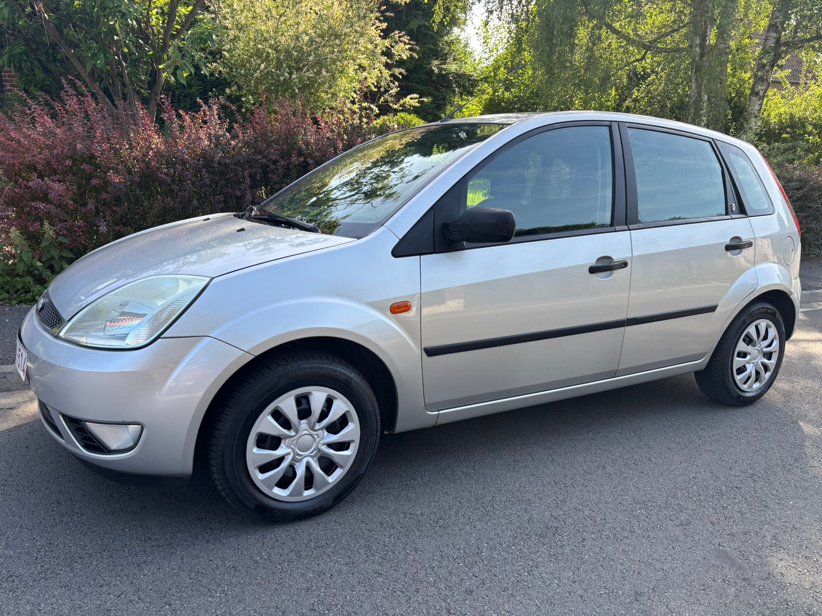 Ford fiesta 1.4 essence prête à immatriculer, Autos, Argent ou Gris, Achat, Rétroviseurs électriques, Boîte manuelle