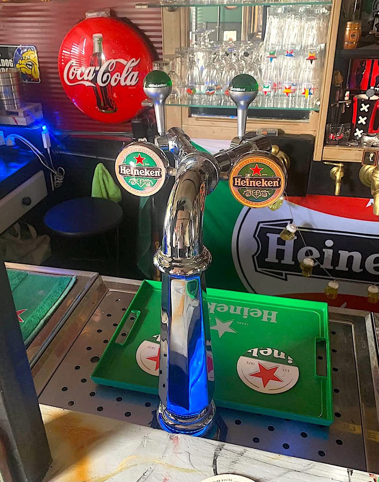 Te koop dubbelen Heineken tapkraan tapzuil met verlichting, Verzamelen, Ophalen of Verzenden, Zo goed als nieuw, Overige typen