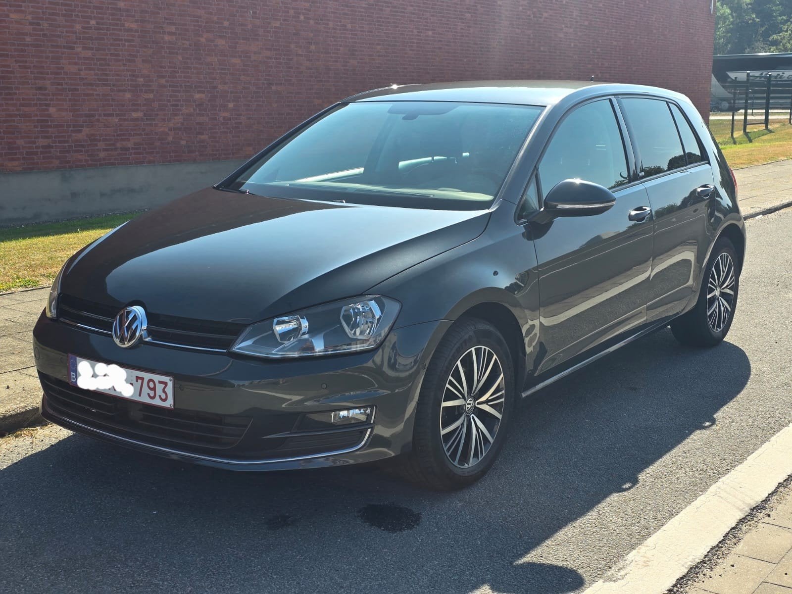 VW Golf 7 1.2 Allstar 110ch 4 cylindres ACC avec climatisati, 1197 cm³, Argent ou Gris, Achat, Euro 6