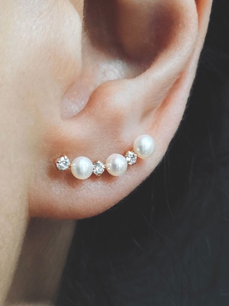 natuurlijke parel oorbellen geel goud 10K, Handtassen en Accessoires, Oorbellen, Geel, Ophalen of Verzenden, Zo goed als nieuw
