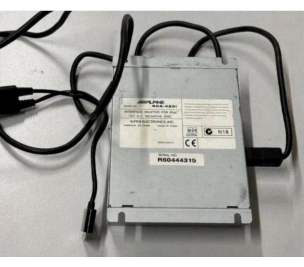 Alpine KCA-420i Interface Adapter Voor Apple iPod module set, Ophalen of Verzenden, Zo goed als nieuw, Carkit of Auto-accessoire
