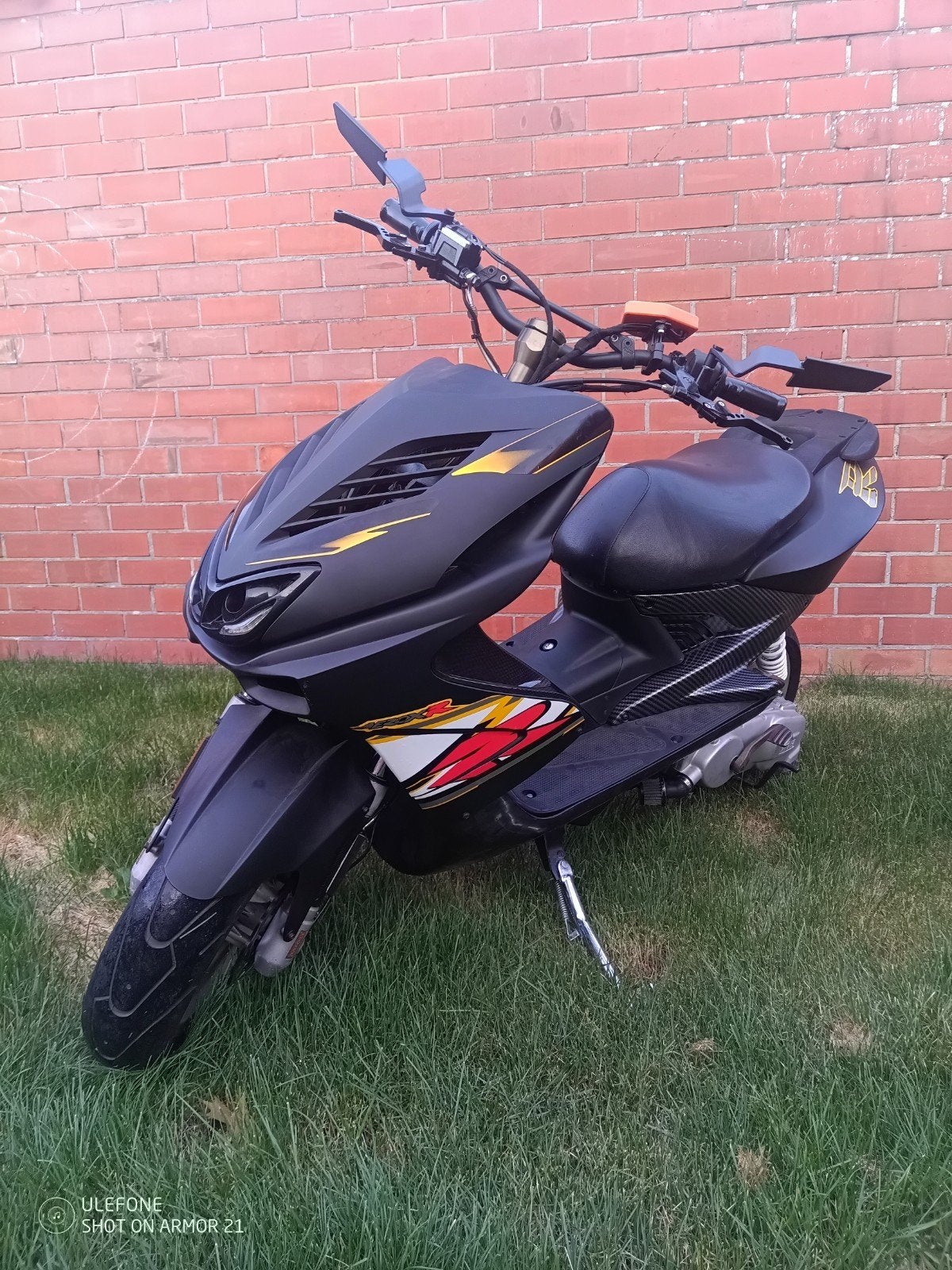 Aerox 100, motorplaat, Vélos & Vélomoteurs, Scooters | Yamaha, Comme neuf, Aerox, Deux-temps, Enlèvement