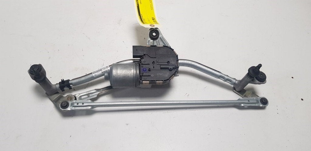 RUITENWISSER MECH + MOTOR Volkswagen Passat (3G2), Robert Bosch AG, Gebruikt, Volkswagen, Robert-Bosch-Allee 1
74232  Abstatt, DE