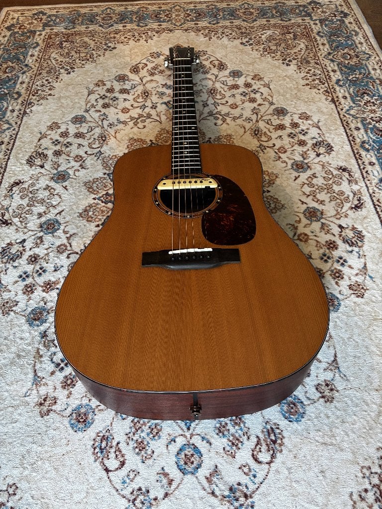 Eastman E2D in nieuwstaat! All Solid met LR Baggs M1A pickup, Muziek en Instrumenten, Snaarinstrumenten | Gitaren | Akoestisch
