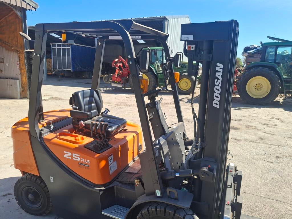 Doosan d25,diesel heftruck,triplex, Ophalen of Verzenden, Doosan, Vergel105@hotmail.com