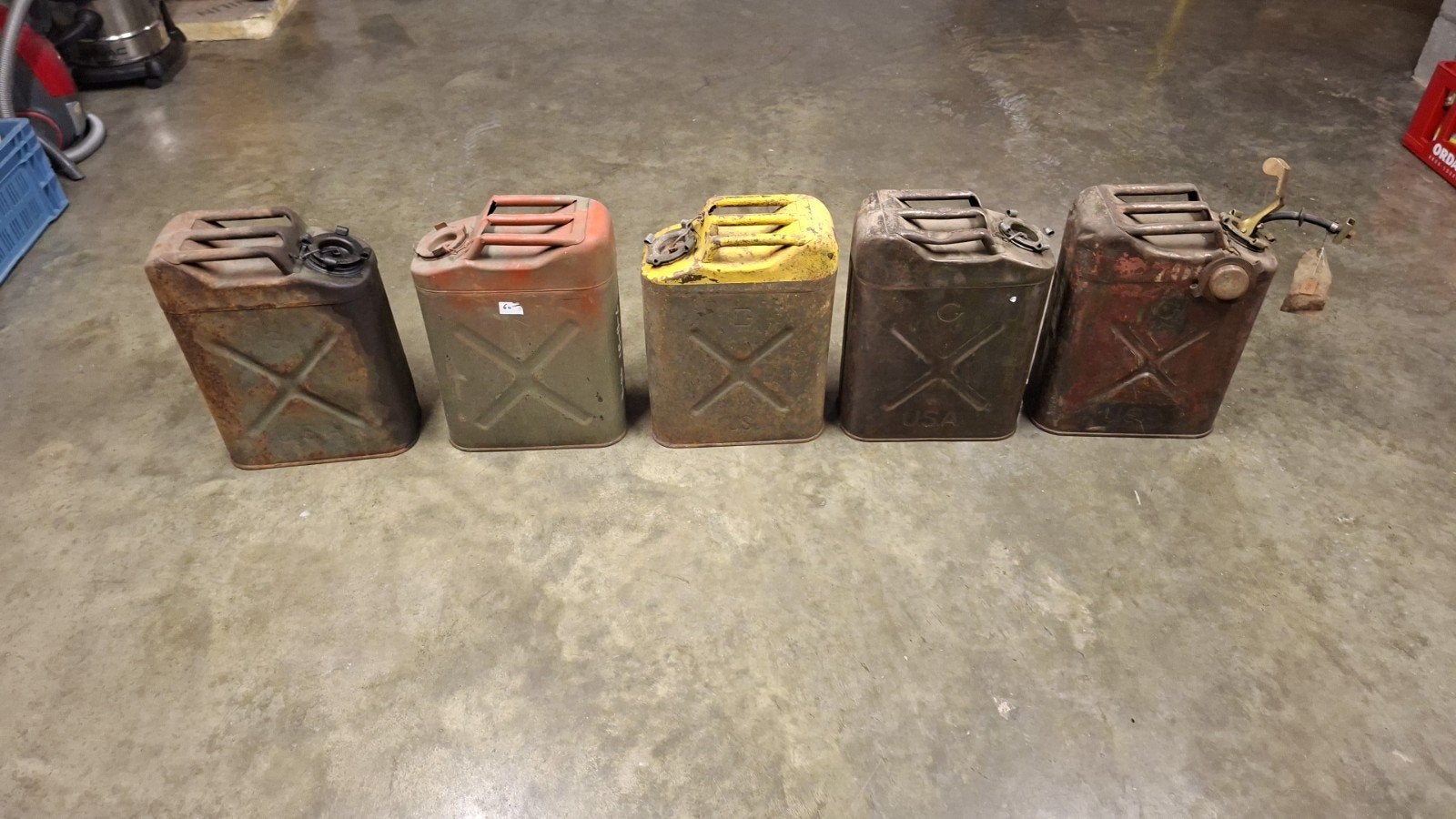 ww2 US jerrycan, Ophalen