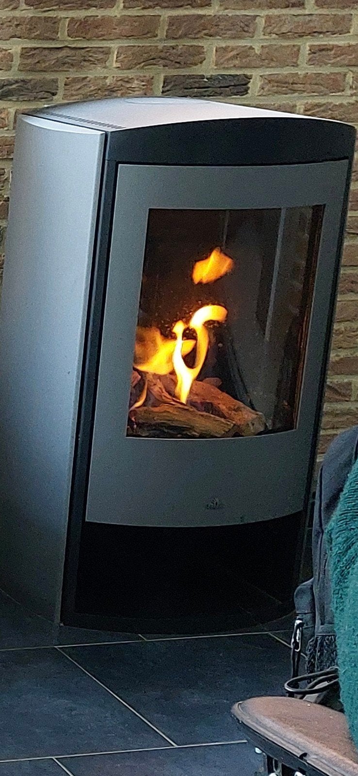 prachtige aardgaskachel Barbas.
Langs boven en achterkant aa, Huis en Inrichting, Ophalen, Gebruikt, Gas, Vrijstaand