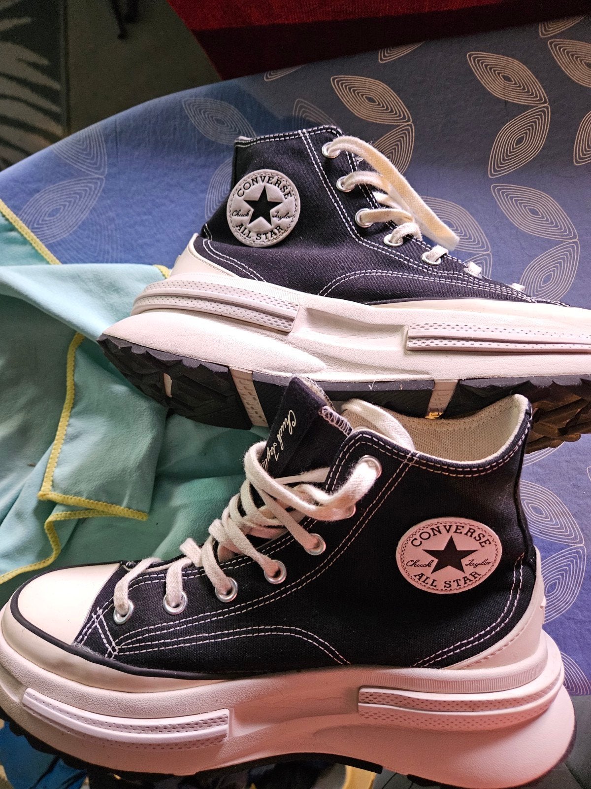 basket converse Chuck pointure 40,5, Kinderen en Baby's, Kinderkleding | Schoenen en Sokken, Meisje, Ophalen of Verzenden, Zo goed als nieuw