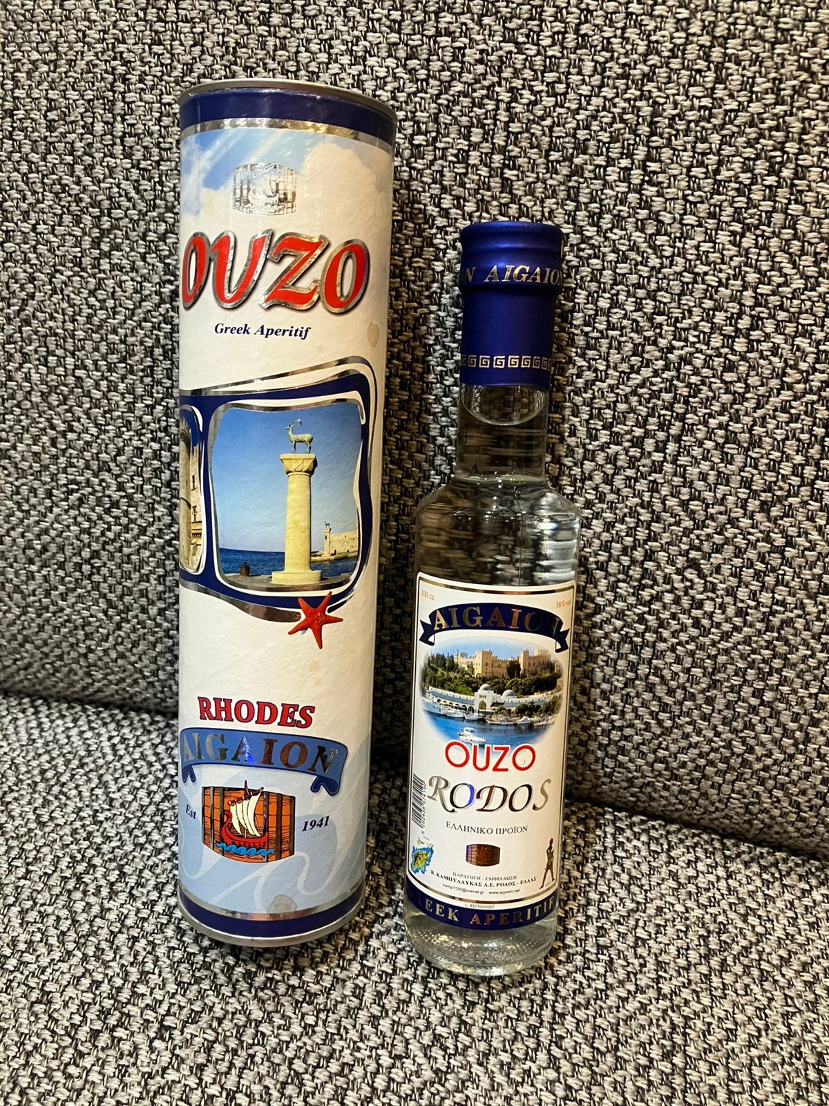 Bouteille d'Ouzo  non ouverte dans une boîte 200 ml 38 % vol, Enlèvement ou Envoi, Neuf, Pleine