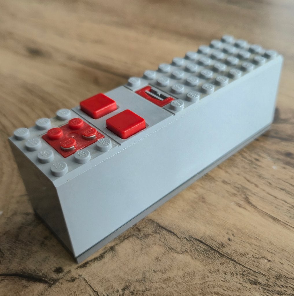 LEGO 9V Batterijbox 2847c01 / 74650 Vintage Technic 6x AA, Kinderen en Baby's, Gebruikt, Lego, Overige typen, Ophalen of Verzenden