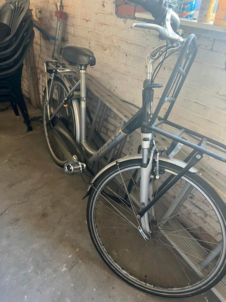 Damesfiets bikkel, Fietsen en Brommers, Ophalen, Zo goed als nieuw, Versnellingen