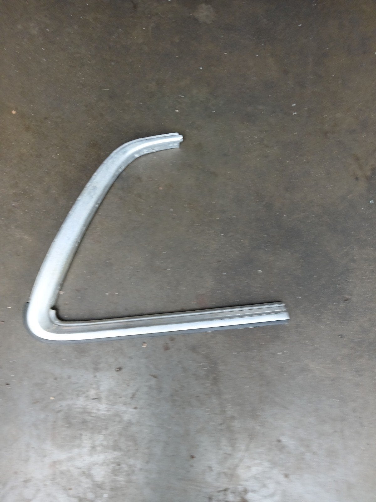 Mercedes 123 coupe sierlijst R A, Ophalen of Verzenden, Universele onderdelen, Achterklep