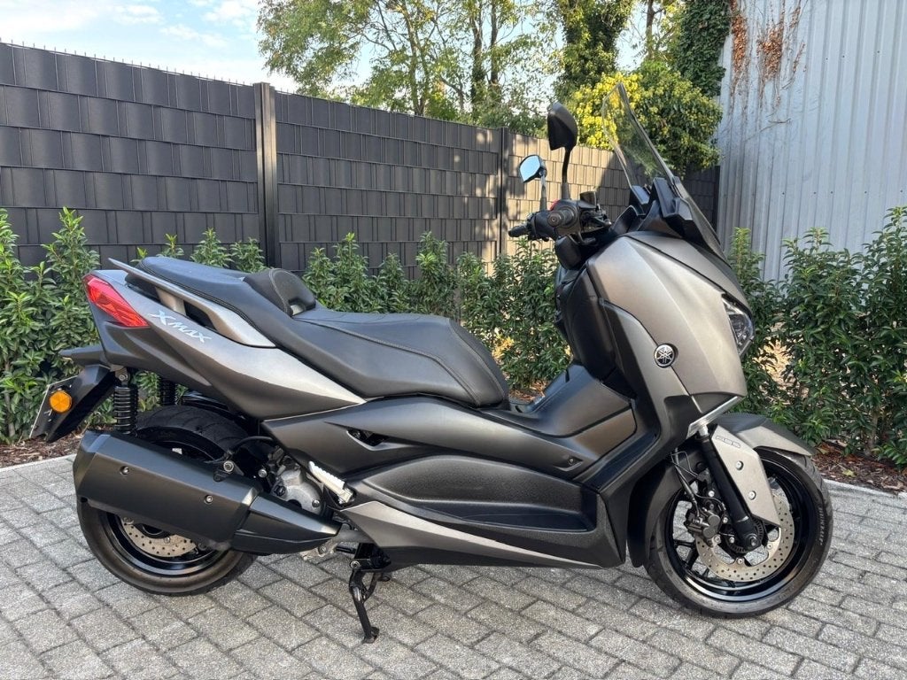 Yamaha Xmax 300 ABS 20KW + Garantie + GRATIS onderhoud!, Motoren, Motoren | Yamaha, Scooter, Bedrijf, Minimaal motorrijbewijs A2