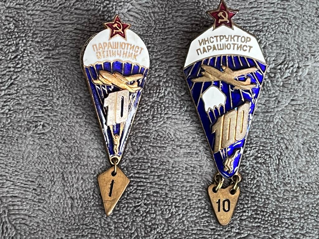 2 brevets para russe russie CCCP, Verzenden, Landmacht, Embleem of Badge