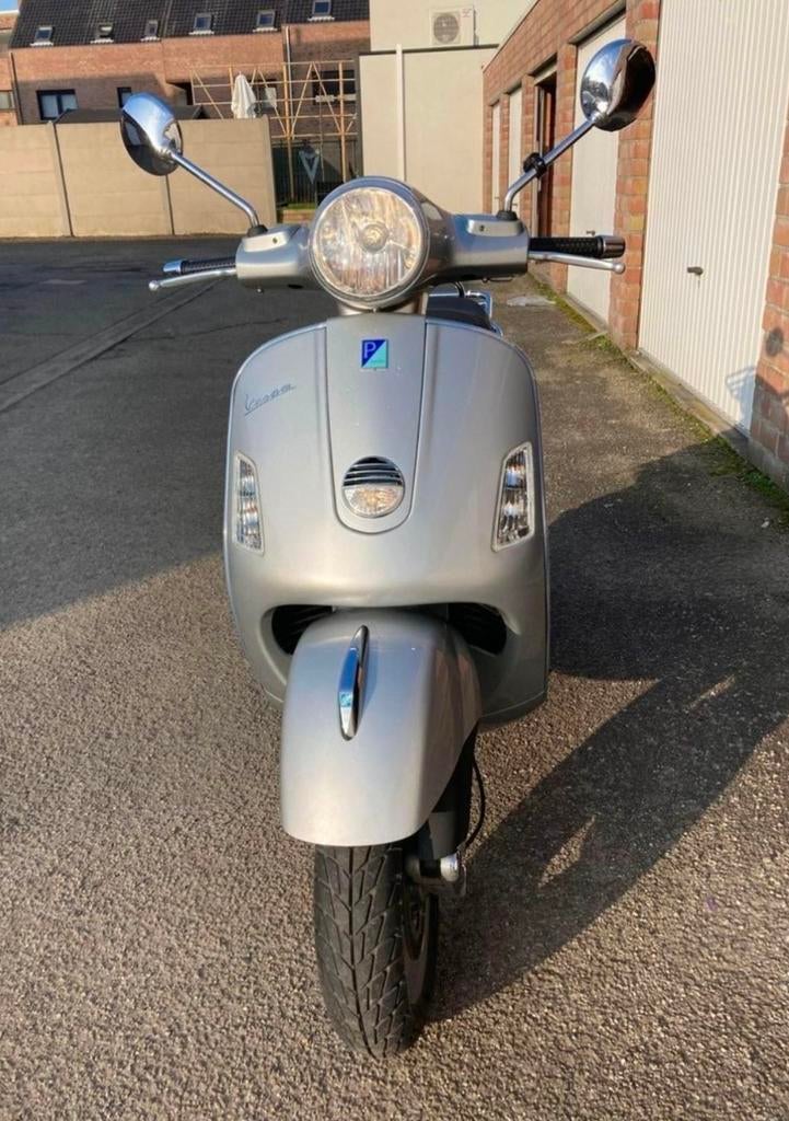 Piaggio Vespa GTS 125cc, Ophalen