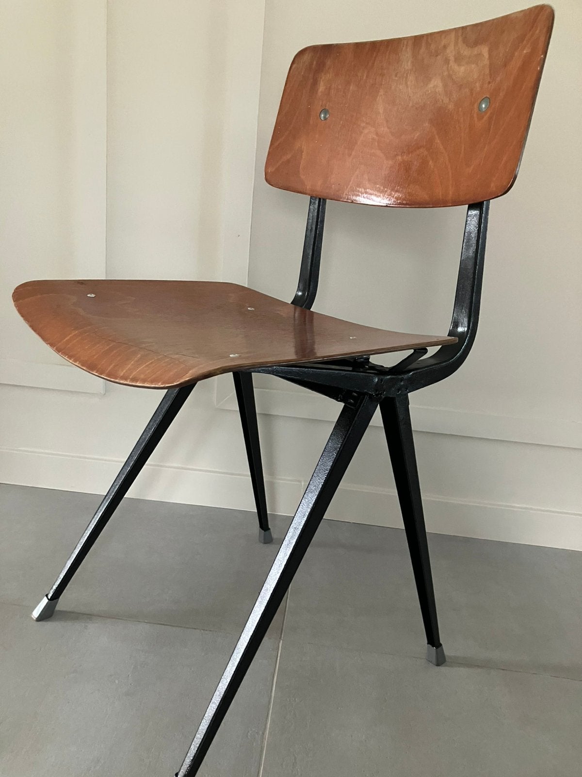 Result chair Friso Kramer Ahrend Cirkel, Maison & Meubles, Chaises, Industrieel vintage, Enlèvement, Utilisé, Métal