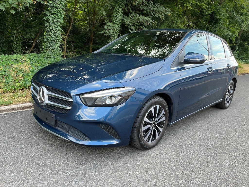 Mercedes B180d 2022 Automaat 8G Camera,Leder,Gps,Led,Euro 6d, Auto's, Mercedes-Benz, Dealer onderhouden, Monovolume, 4 cilinders