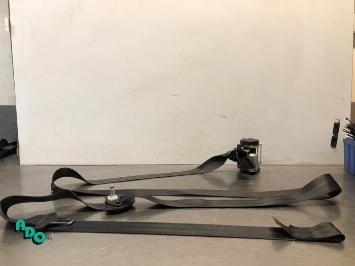 Ceinture de sécurité avant gauche d'un Peugeot 208 (208 12, Autos : Pièces & Accessoires, -, 3 mois de garantie, Utilisé, -