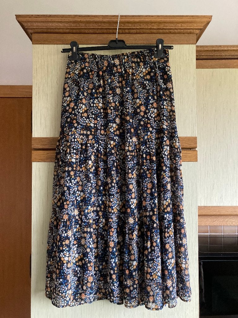 Zwarte gebloemde lange rok (gevoerd), Youh, maat 38, Kleding | Dames, Rokken, Maat 38/40 (M), Meerkleurig, Ophalen of Verzenden