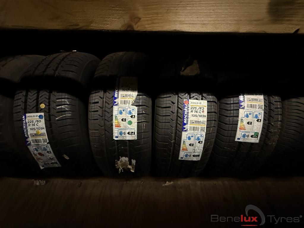 nieuw 225/60R16c 225/60R16 225/60 R16 R16c 225/60/16 2256016, Auto-onderdelen, Banden en Velgen, Bestelwagen, -, Nieuw, Ophalen of Verzenden