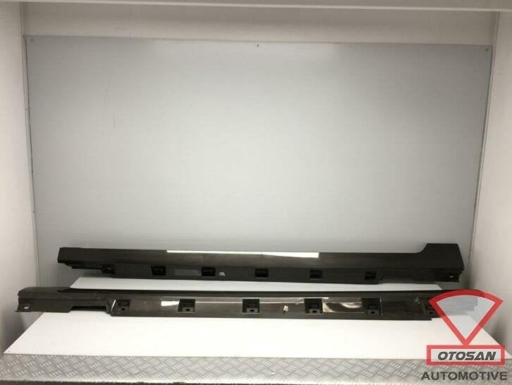 vw passat b8 2019 variant side skirt set l+r lb8r, Gebruikt, Volkswagen, Volkswagen AG, Vw@volkswagen.de