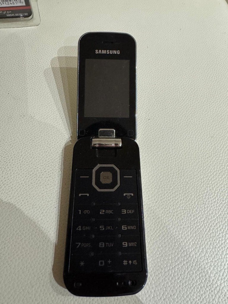 Samsung GT-S5150 Diva Folder – Retro Y2K Klaptelefoon, Telecommunicatie, Overige modellen, Overige systemen, Fysiek toetsenbord