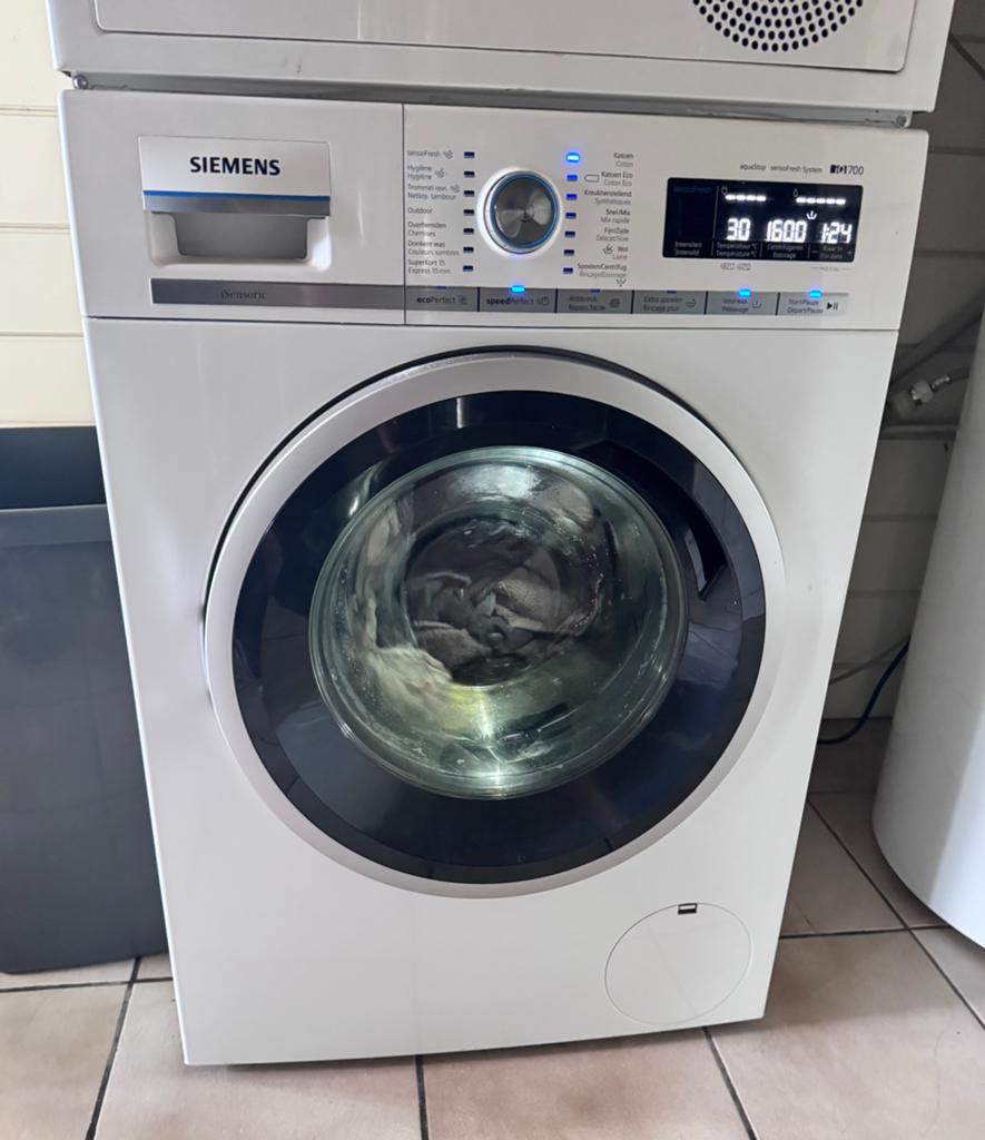 Siemens iQ700 9 kg 1600 tpm voor hersteller/ handige klusser, Elektronische apparatuur, Wasmachines, Ophalen
