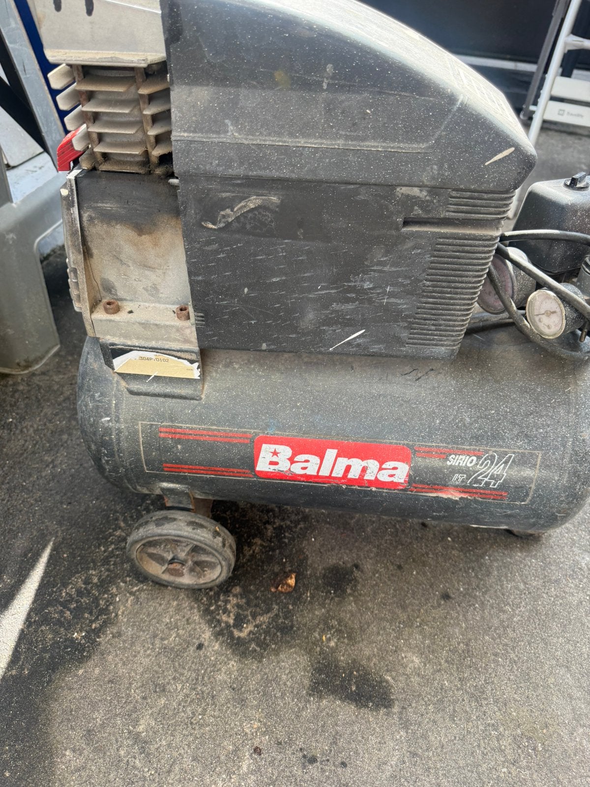 Compressor 8 bar, Doe-het-zelf en Bouw, Ophalen, Gebruikt, 6 tot 10 bar, Minder dan 200 liter/min