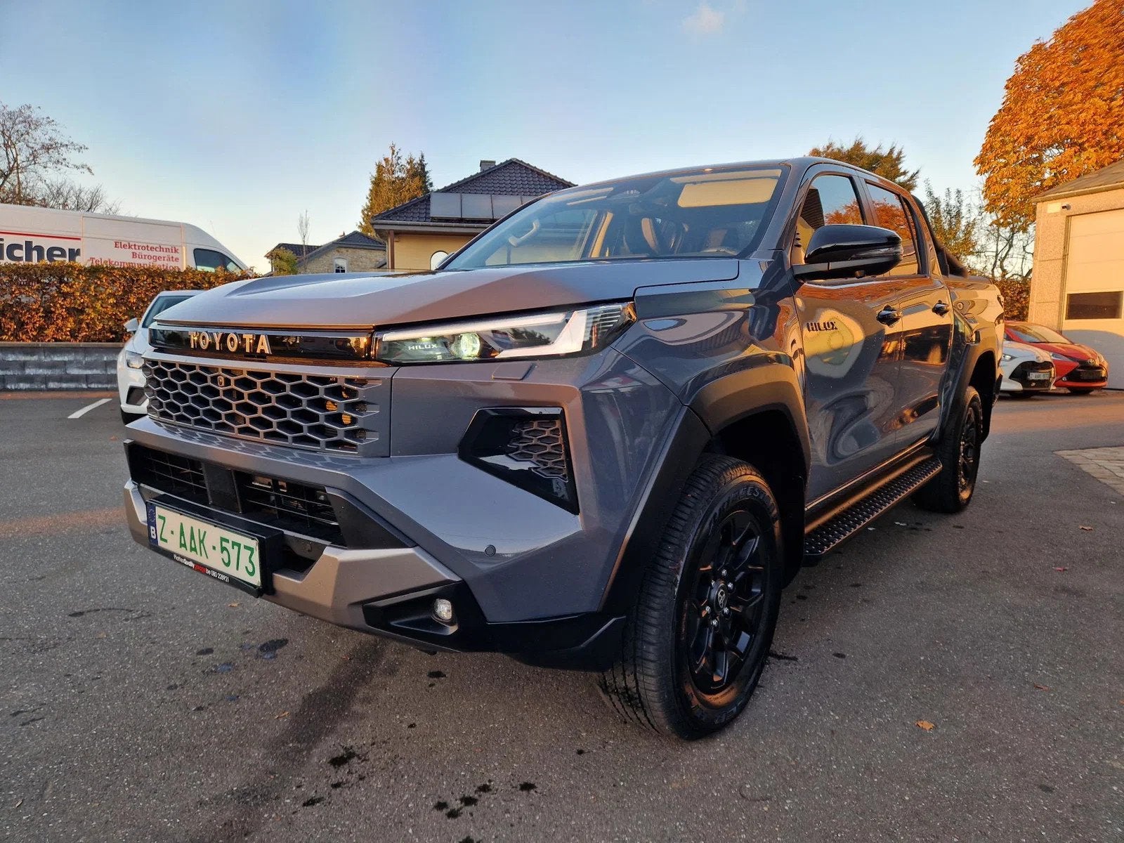 Toyota Hilux invinsible (bj 2026, automaat), Auto's, Automaat, 4 deurs, Adaptive Cruise Control, 264 g/km
