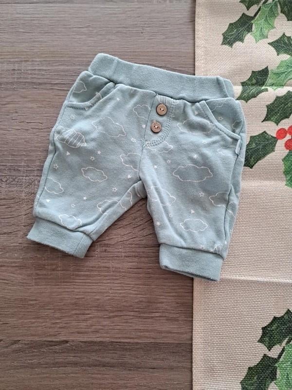 Baby Look broekje met wolkjes 50, Enfants & Bébés, Vêtements de bébé | Taille 50, Pantalon, Garçon ou Fille, Enlèvement ou Envoi