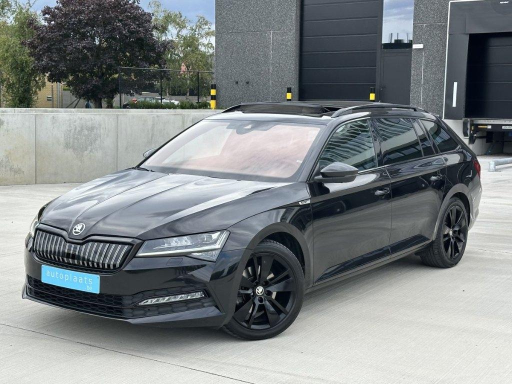 Skoda Superb IV Sportline 157pk Hybride 88038km 2020 FULL OP, Auto's, 4 cilinders, 34 g/km, Zwart, 5 deurs