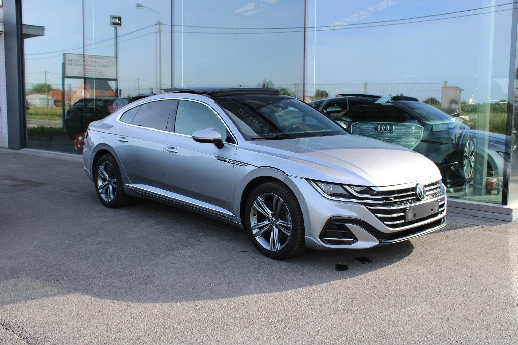 OPTION COMPLÈTE DE LA VOLKSWAGEN ARTEON 1.4 eHYBRID R-LINE, Autos, Volkswagen, Entreprise, Achat, Arteon, Caméra de recul, Airbags