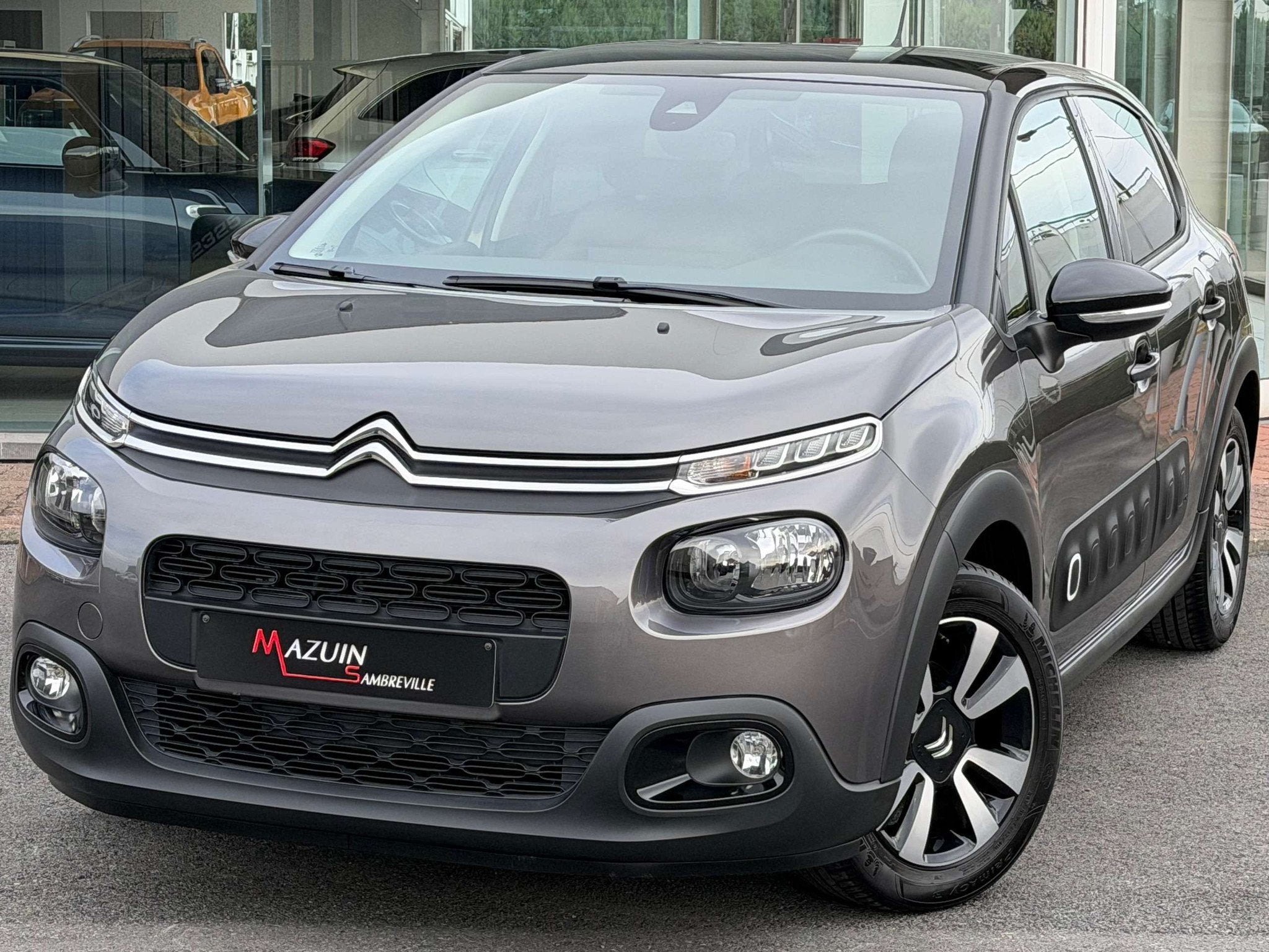 Citroën C3 1.2i Essense * 23.800 Km * Cuir * Caméra * CarP, Auto's, Gebruikt, Euro 6, 1199 cc, Leder