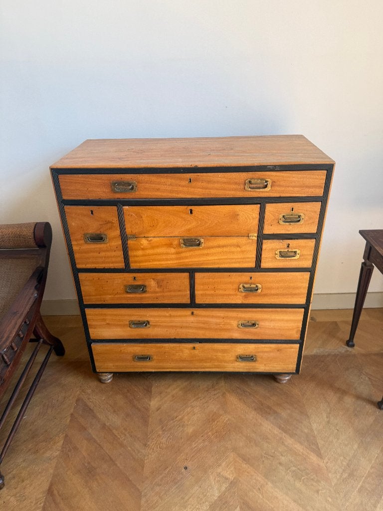 Antieke Campagnecommode van Mahoniehout, Ophalen