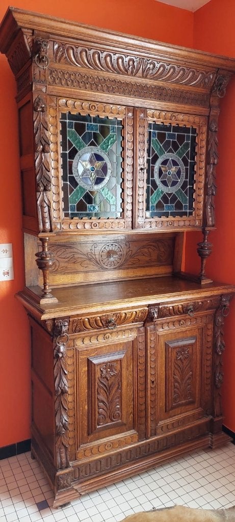 Buffet tetes de lion avec vitrail, Antiquités & Art, Enlèvement