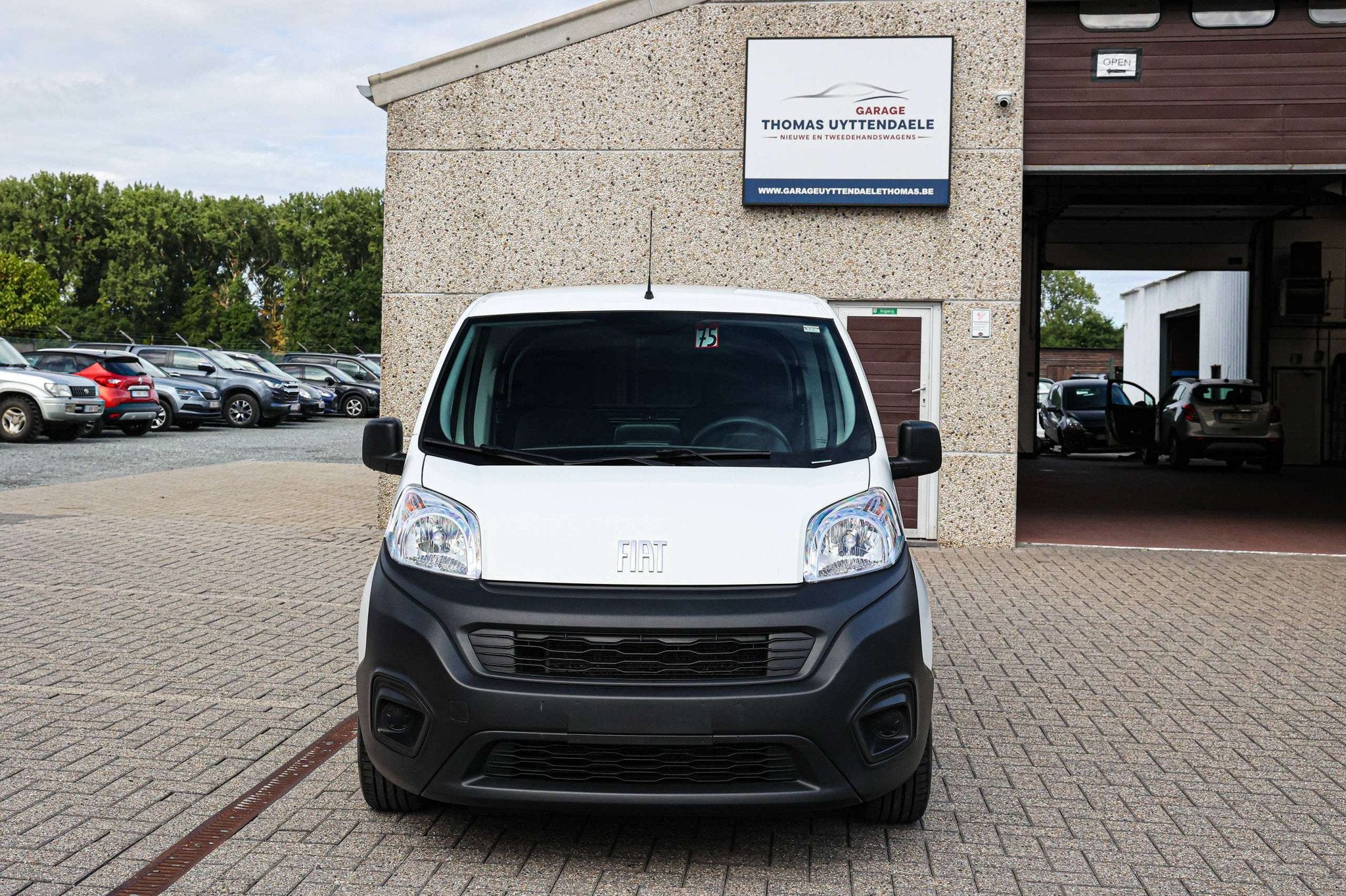 Fiat Fiorino NIEUWSTAAT*APPLE-CARPLAY*PARKEERSENSOREN*AFGEWE, 80 ch, Achat, Entreprise, 2 places