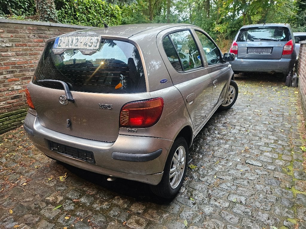 toyota yaris, Argent ou Gris, Entreprise, Boîte manuelle, 1300 cm³