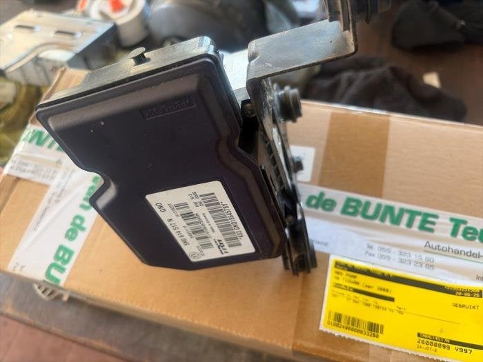 Pompe ABS d'un Volkswagen Tiguan, Volkswagen, -, 3 mois de garantie, Utilisé