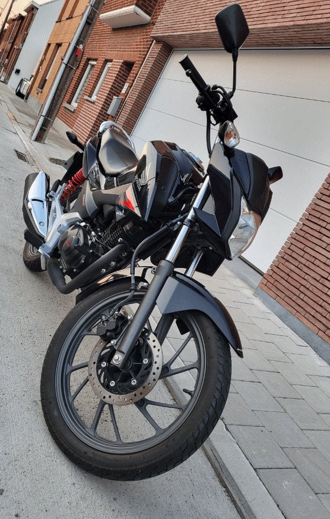 Honda CB125F - maar 4800km