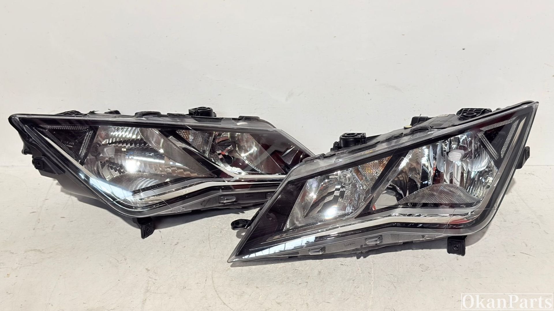 Seat Leon H7 LED Koplamp rechts links 5F1941015B 5F1941016B, Auto-onderdelen, Verlichting, Gebruikt