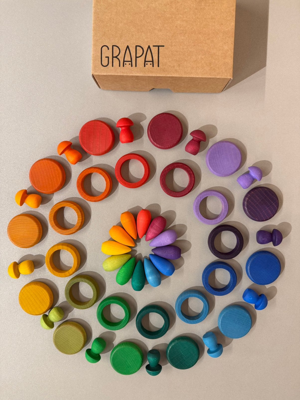 Grapat Mandala set – 48 stuks – regenboogkleuren, Kinderen en Baby's, Ophalen of Verzenden, Zo goed als nieuw